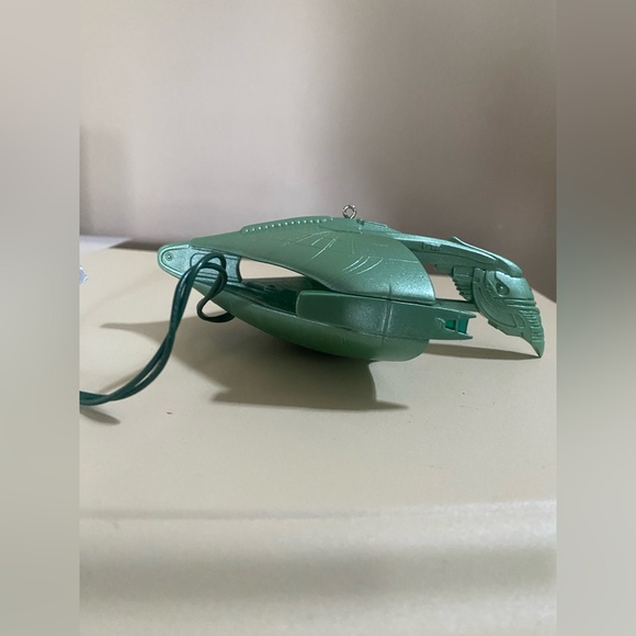 Hallmark Keepsake Ornament Romulan Warbird - Picture 3 of 4